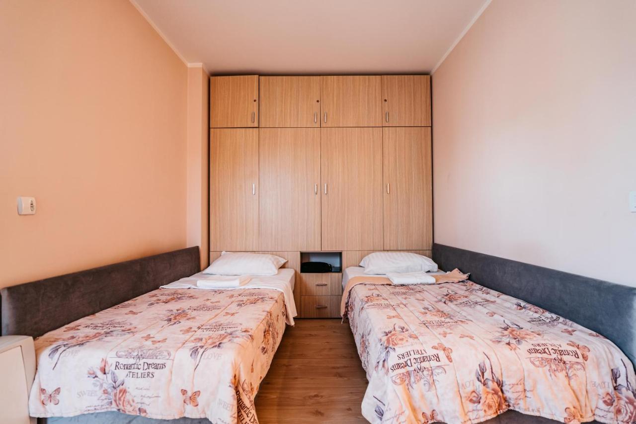 Lotos Depandans Hotel Nis Exterior photo